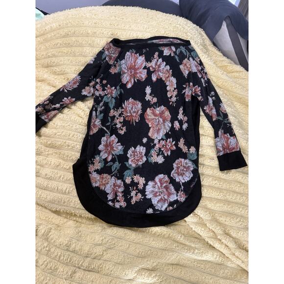 Maurice's Womens Shirt Black Floral Print Soft Classic Casual Comfort size XS - Picture 3 of 9